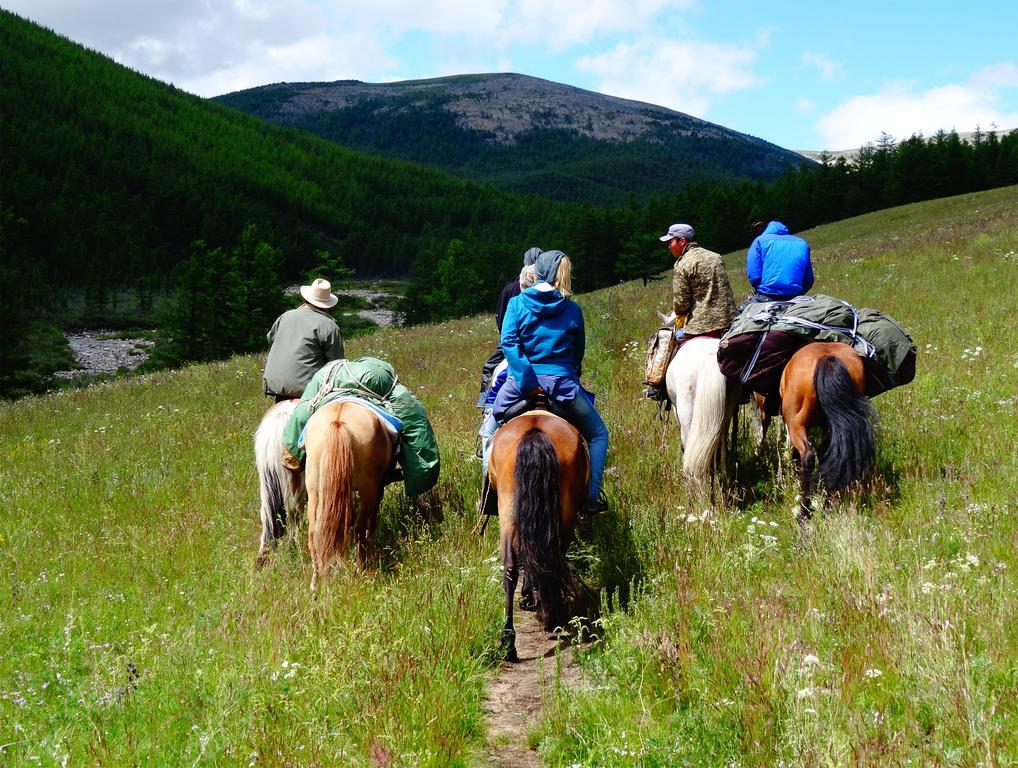 Top Tour & Guesthouse Mongolia อูลานบาตอร์ ภายนอก รูปภาพ