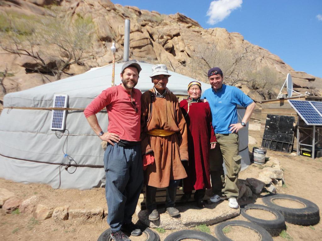 Top Tour & Guesthouse Mongolia อูลานบาตอร์ ภายนอก รูปภาพ