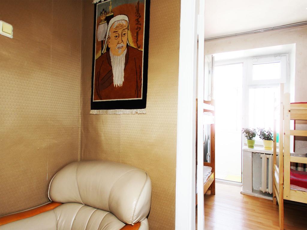 Top Tour & Guesthouse Mongolia อูลานบาตอร์ ห้อง รูปภาพ