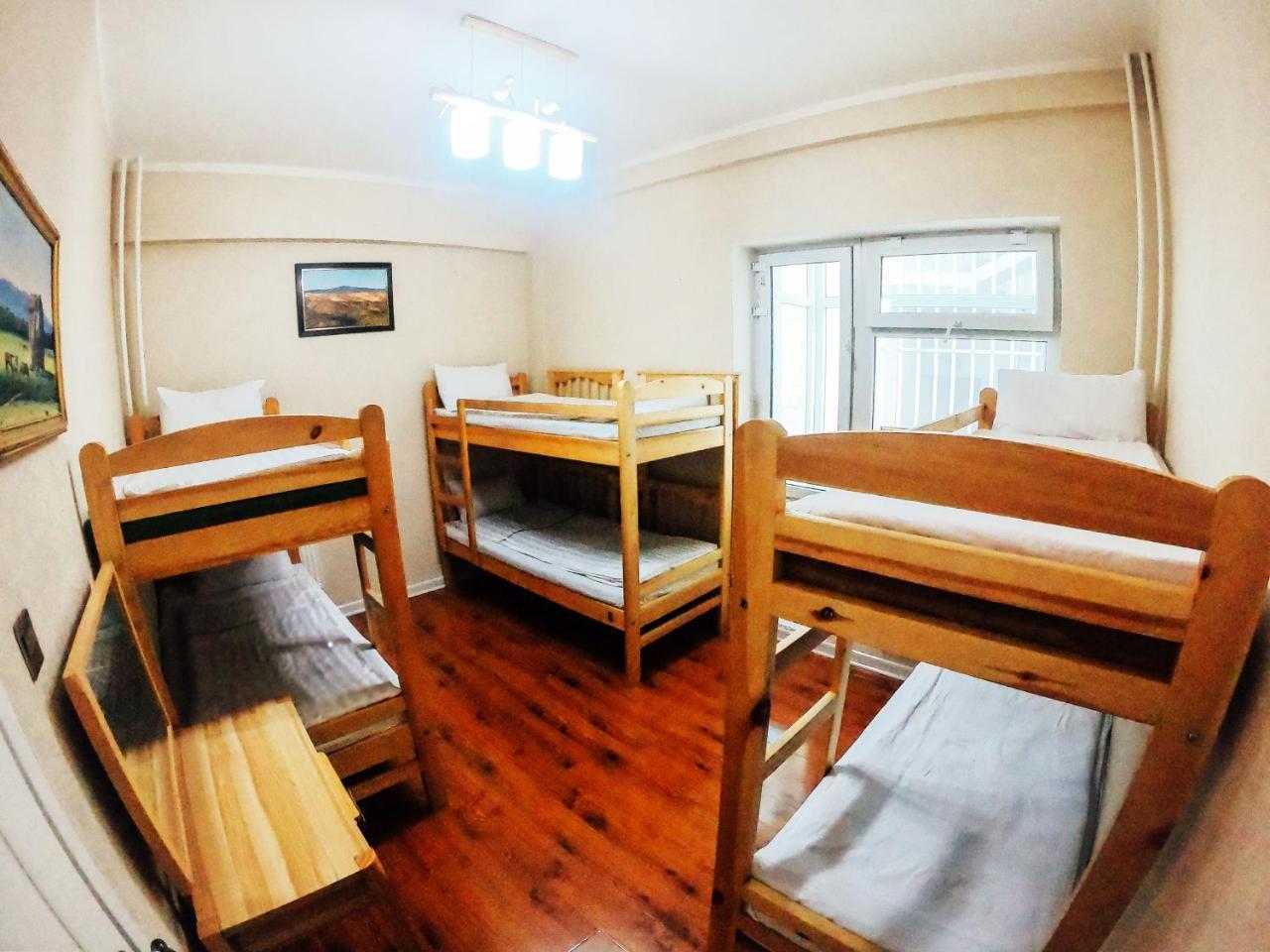 Top Tour & Guesthouse Mongolia อูลานบาตอร์ ภายนอก รูปภาพ